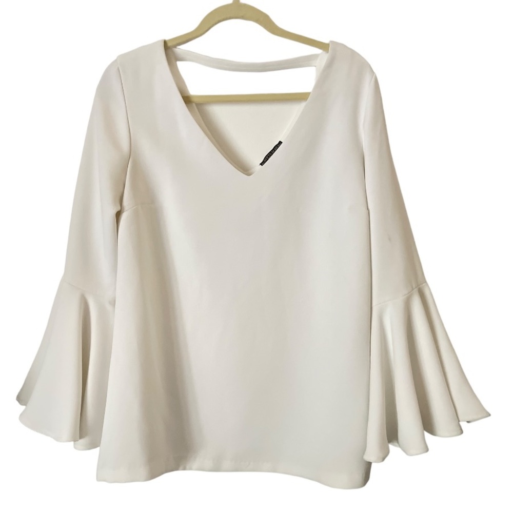 Alberto Makali White Bell Sleeve V-Neck‎ Back Cutout Blouse Top